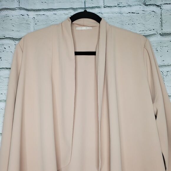 Le Lis open front 3/4 sleeve blazer - Picture 5 of 7